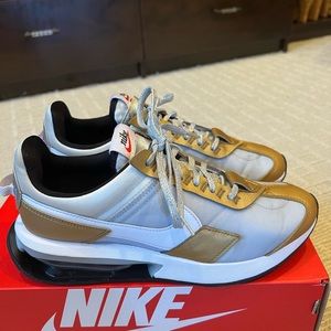 Nike Air Max Pre Day SE Womens Shoe